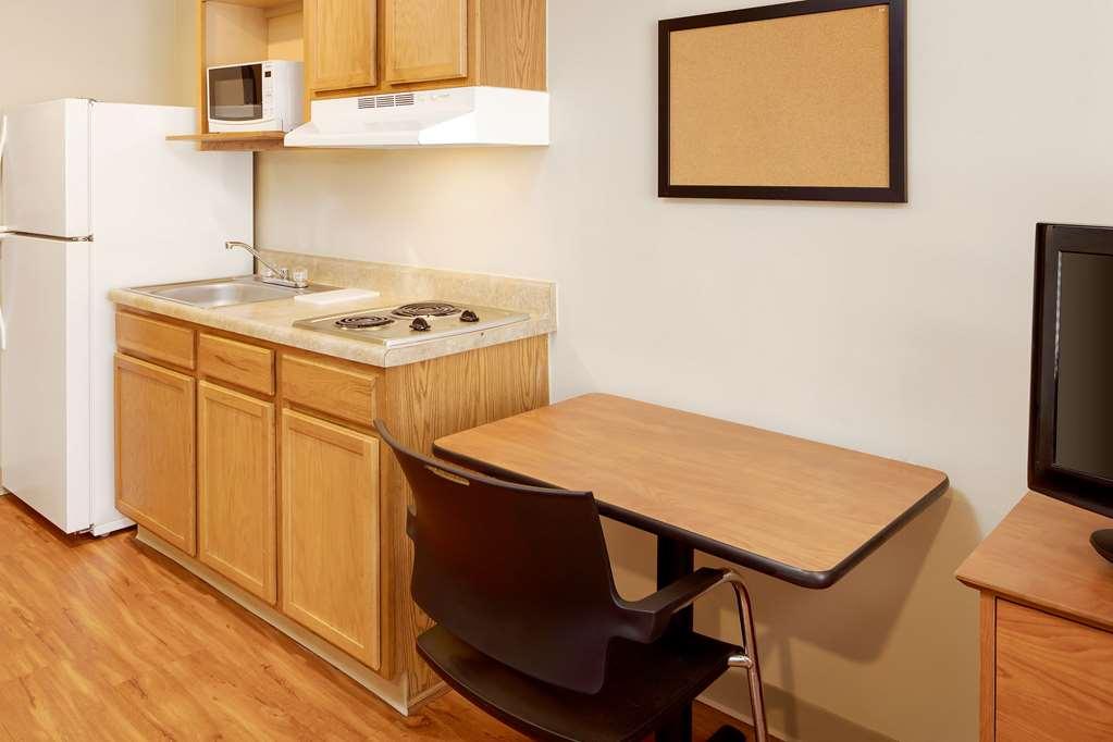 Extended Stay America Select Suites - Fayetteville - Cliffdale Стая снимка