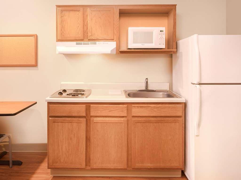 Extended Stay America Select Suites - Fayetteville - Cliffdale Стая снимка